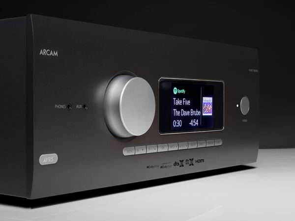 Arcam AVR5 05