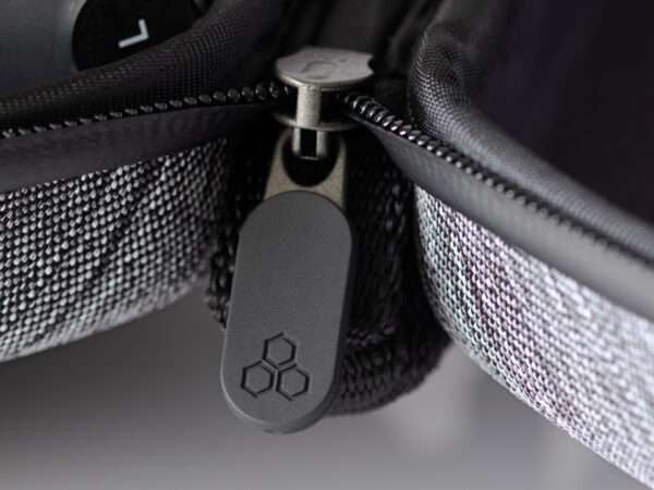 Final Audio Carry Case D8000 03