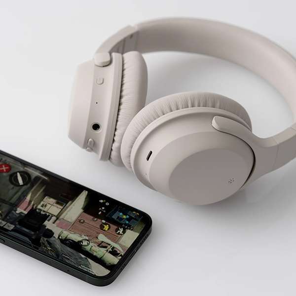 Final Audio UX2000 cream 04
