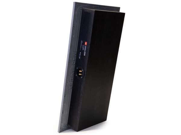 JBL Conceal C82W 02