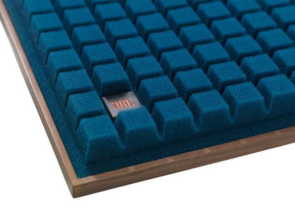 JBL L100 Grille blue 02