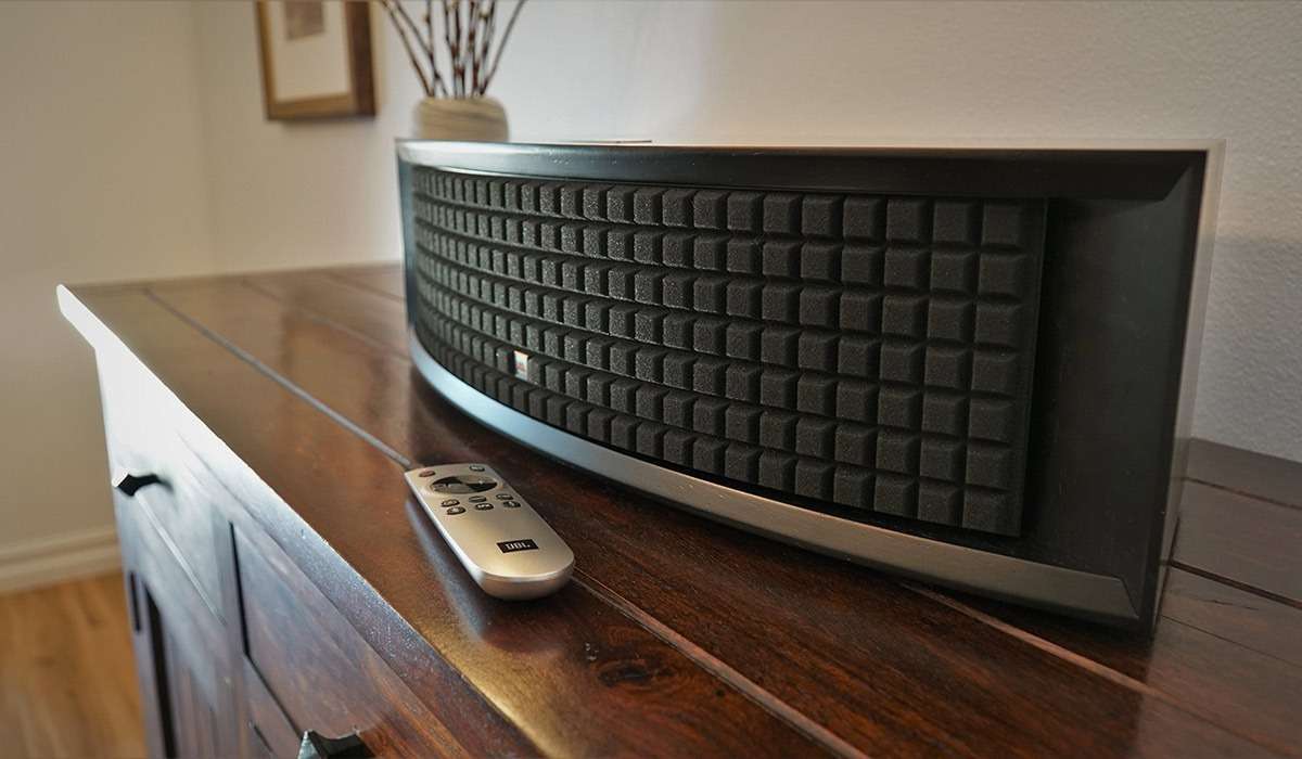 JBL L42ms Lifestyle Black JBL L42ms Lifestyle Black