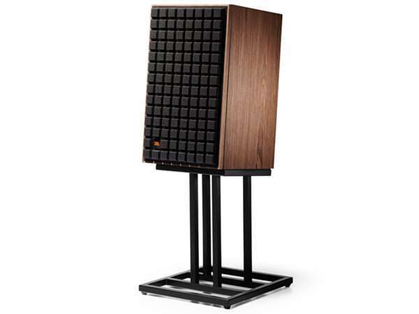 JBL L82 Classic black 04