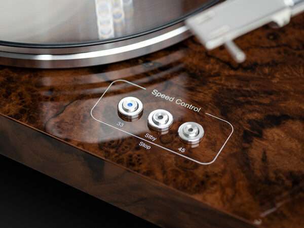 Pro Ject Signature 10 walnut burl gl 02