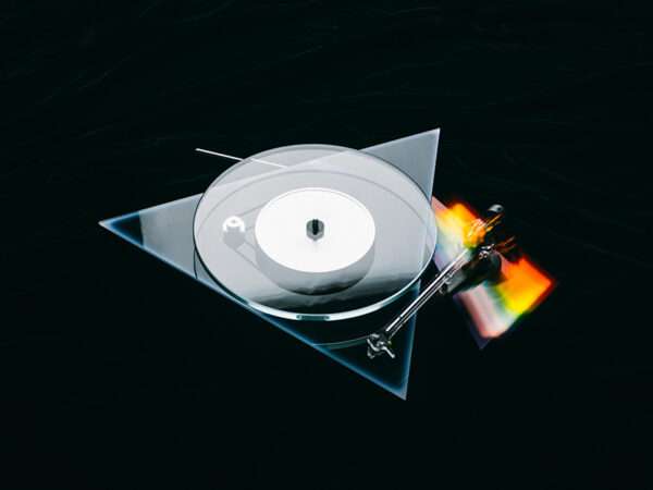 Pro Ject The Dark Side of the Moon 02