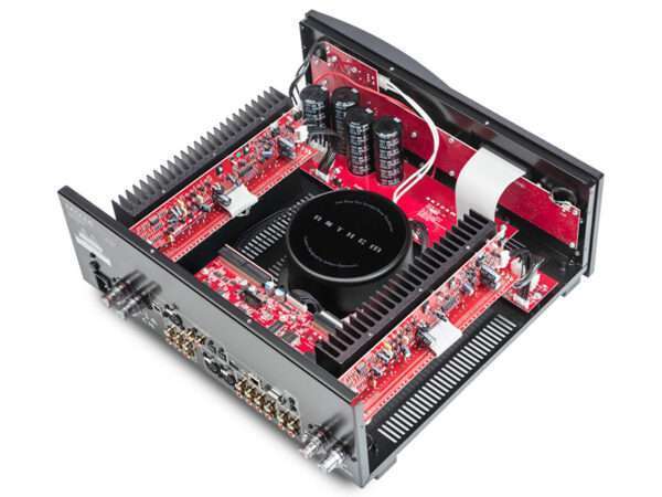 anthem STR Integrated Amplifier 01