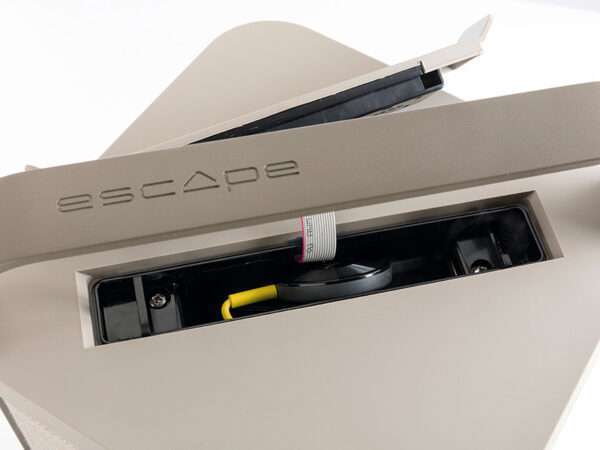 escape P9 13