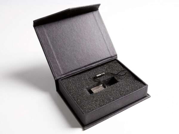 escape P9 Flash Drive 02