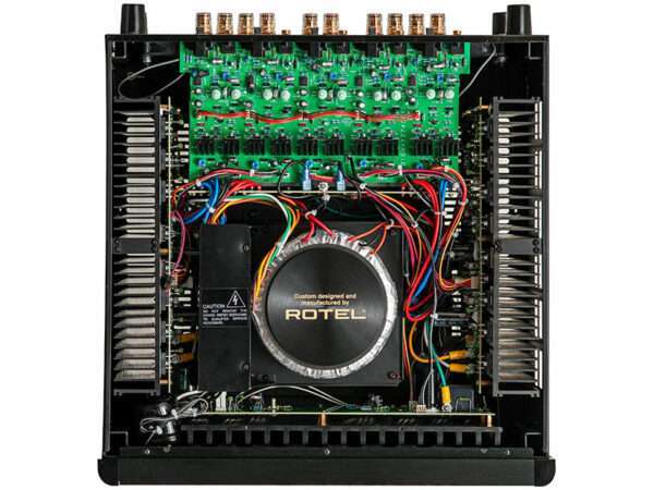 rotel RMB 1585 01