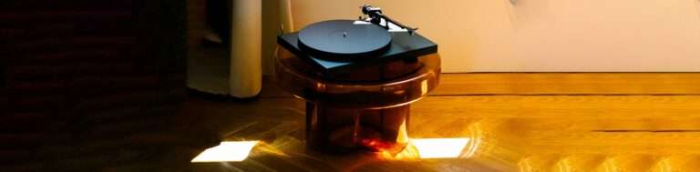 Pro Ject Debut EVO2 lifestyle sdr