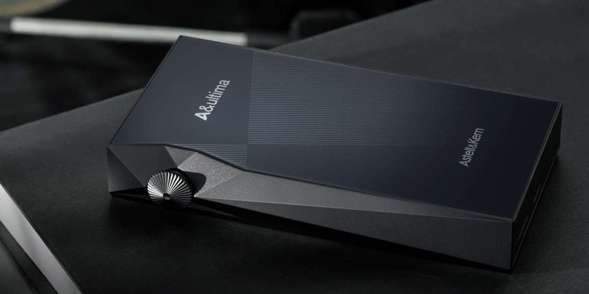 Astell Kern Aultima SP3000M lifestyle 02 Astell Kern Aultima SP3000M lifestyle 02