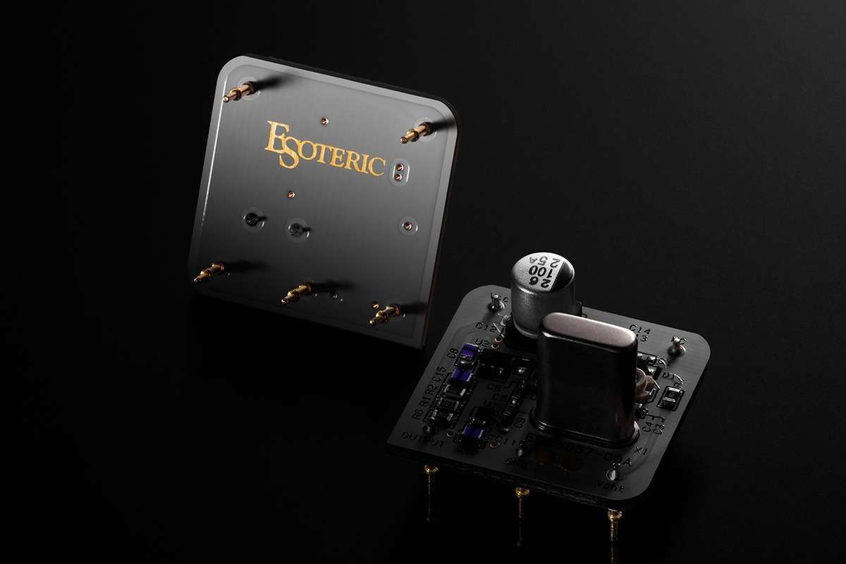 Esoteric K 01XD SE Master Sound Discrete Clock for Digital Player Esoteric K 01XD SE Master Sound Discrete Clock for Digital Player