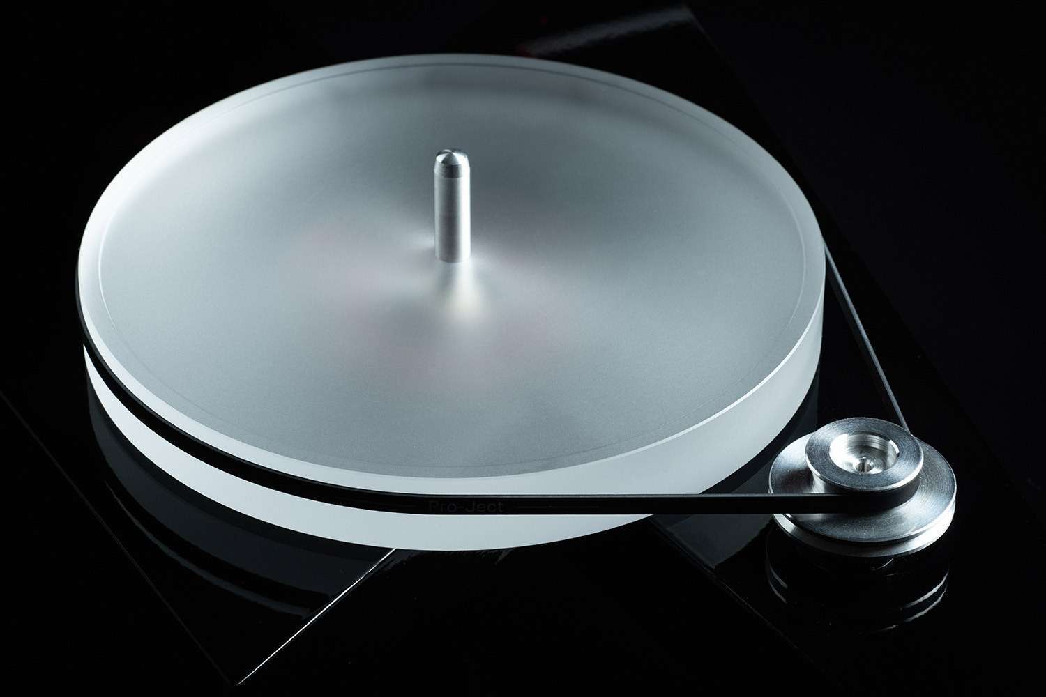 Pro Ject AC DC Turntable 06 Pro Ject AC DC Turntable 06