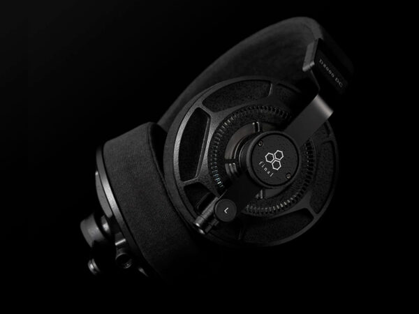 D8000 DC
