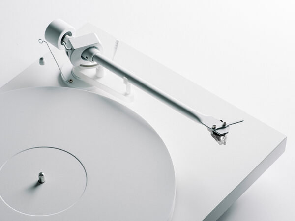 Debut PRO B White Edition